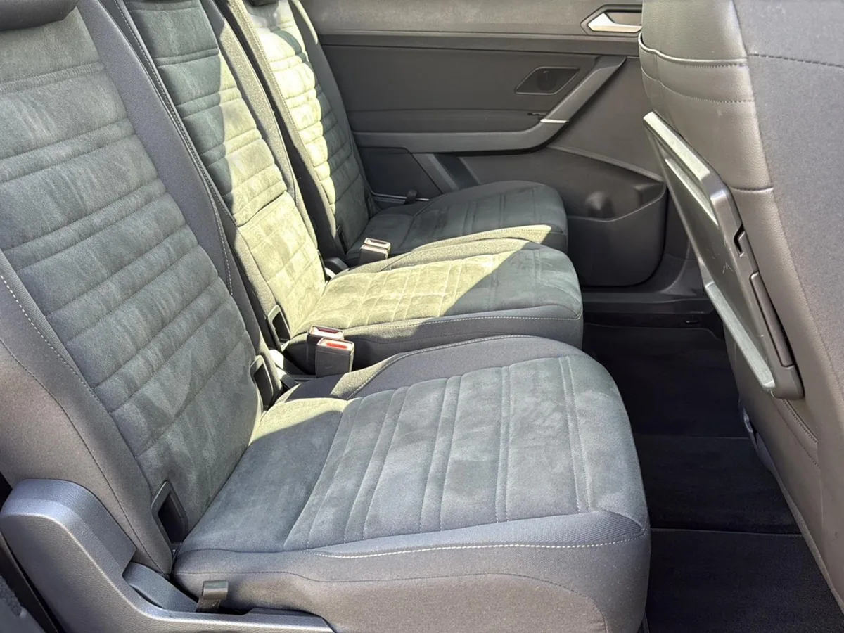 VW Touran – Foto 23