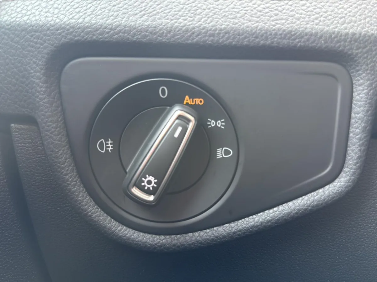 VW Touran – Foto 16