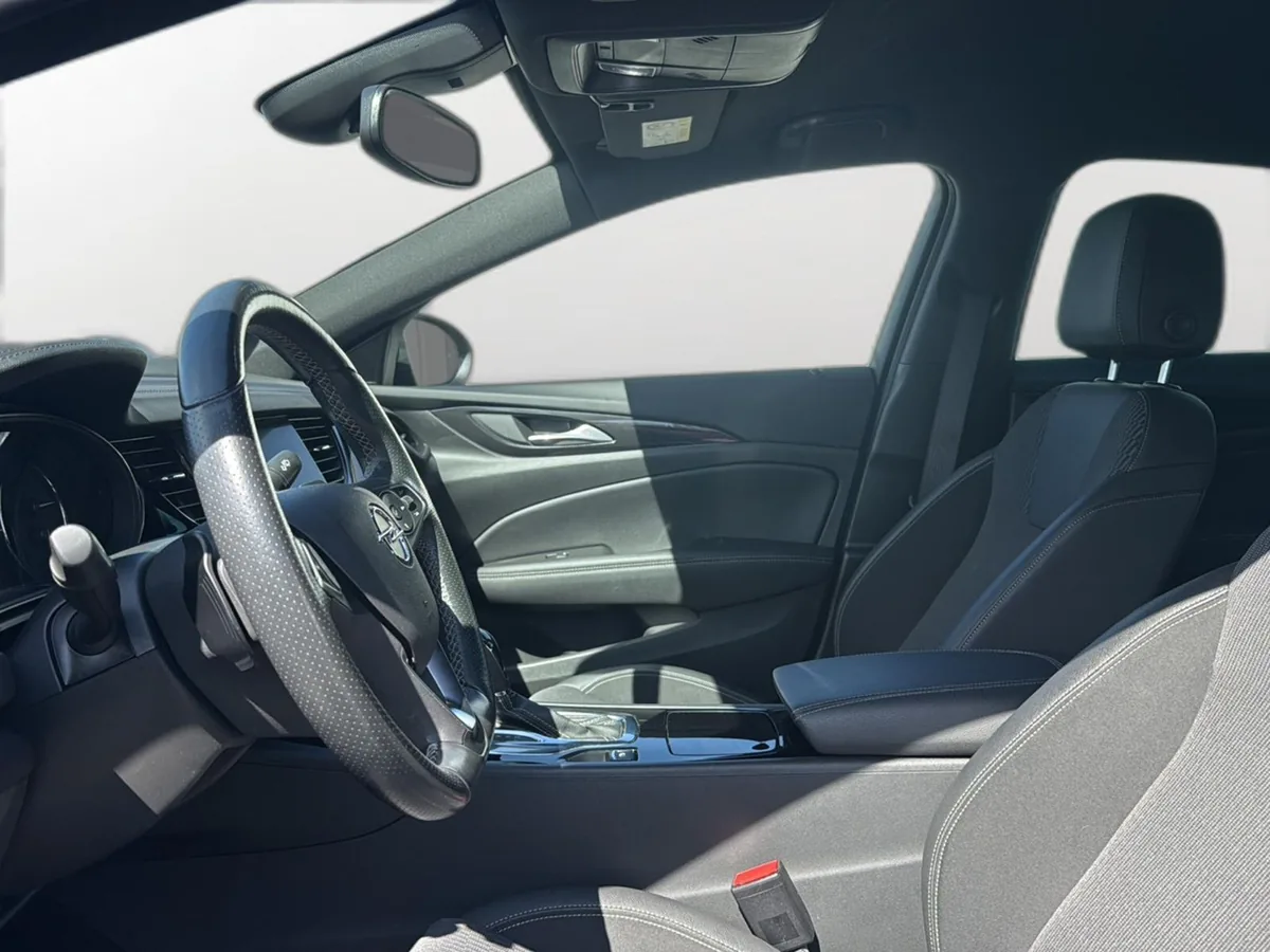 Opel Insignia – Foto 12