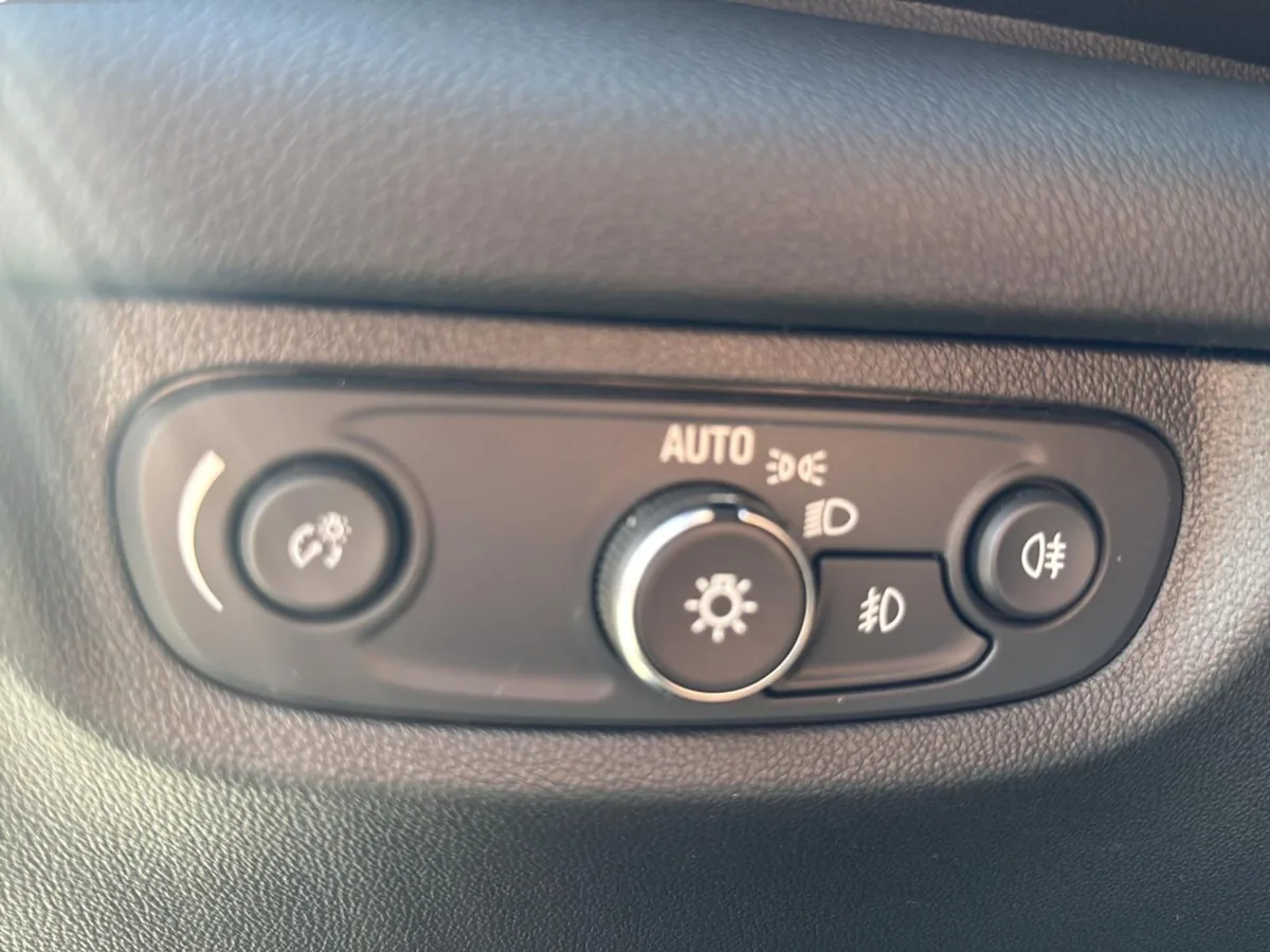 Opel Insignia – Foto 16