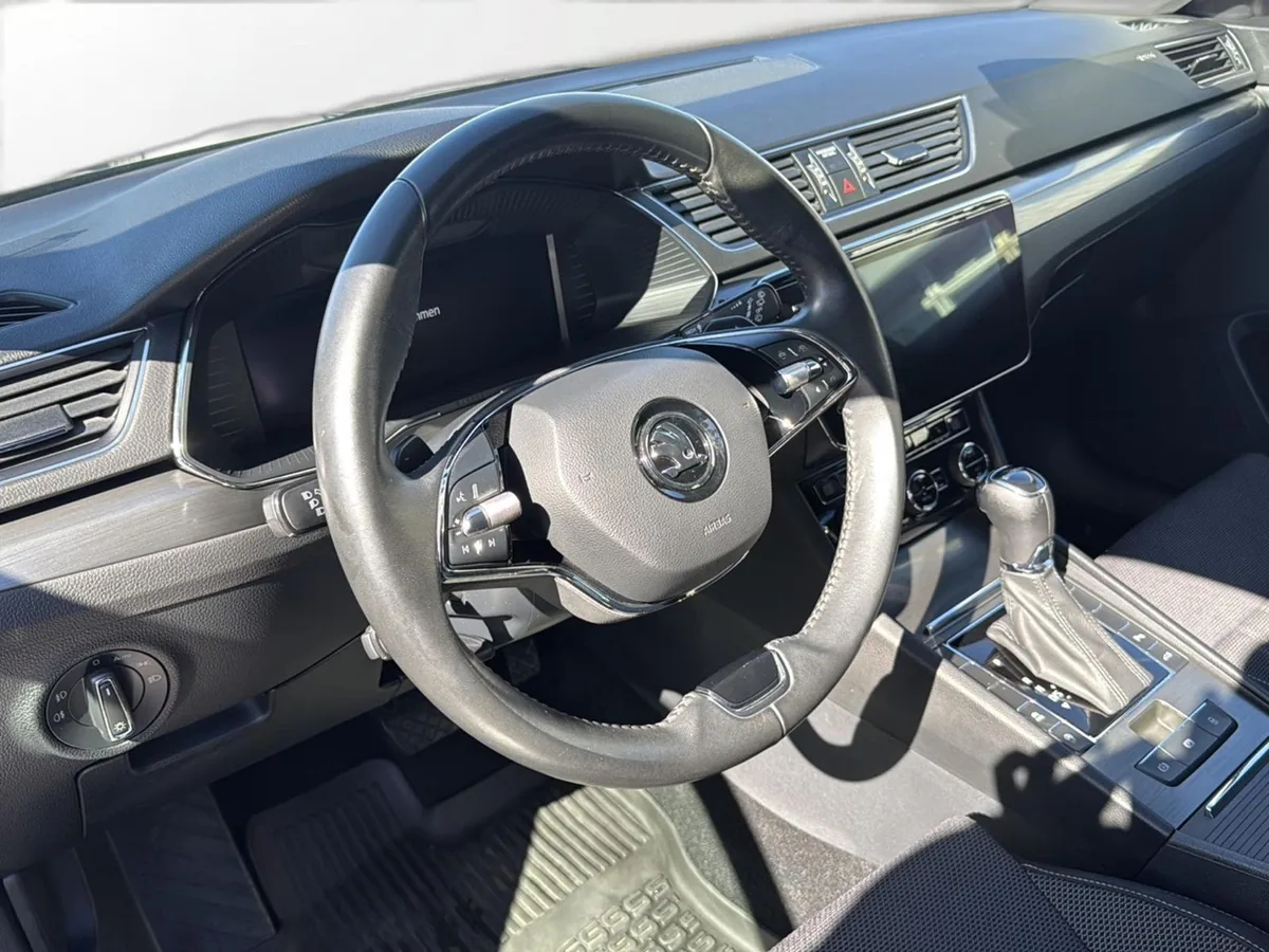 Škoda Superb – Foto 11