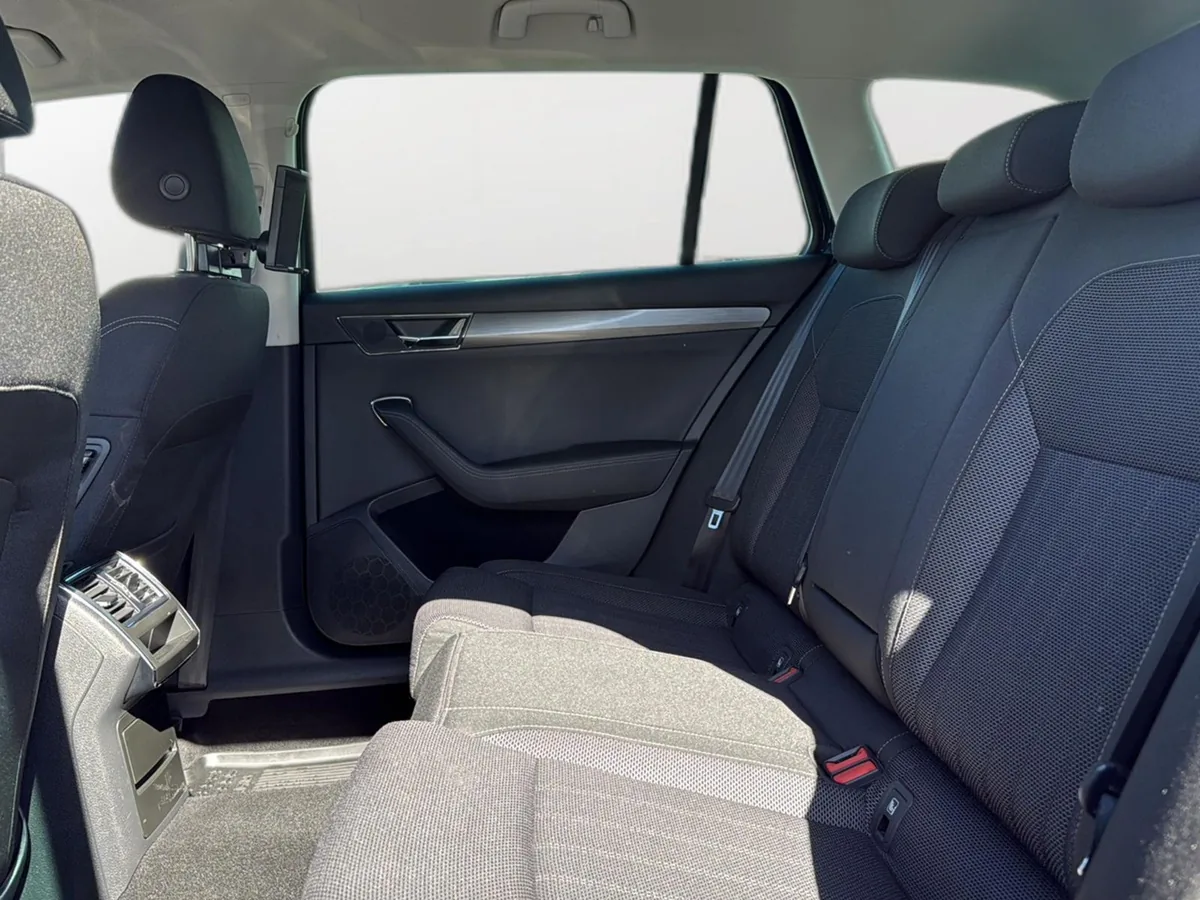 Škoda Superb – Foto 20