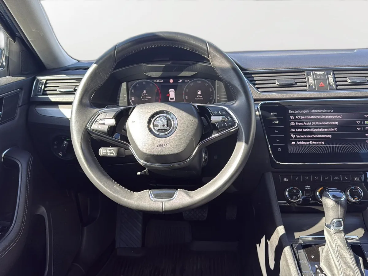 Škoda Superb – Foto 21