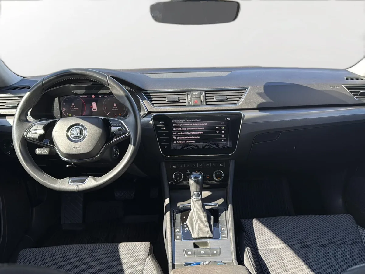 Škoda Superb – Foto 22