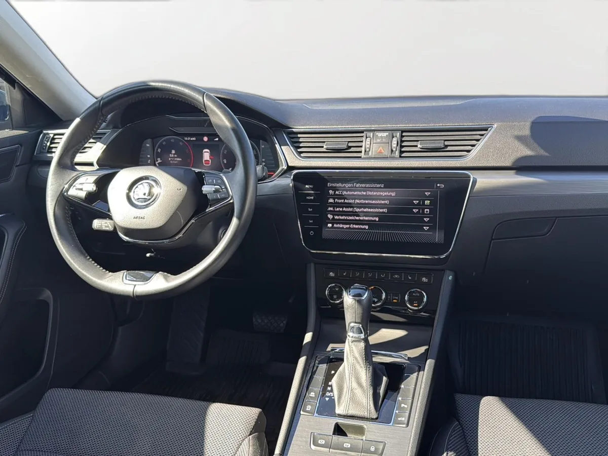 Škoda Superb – Foto 26