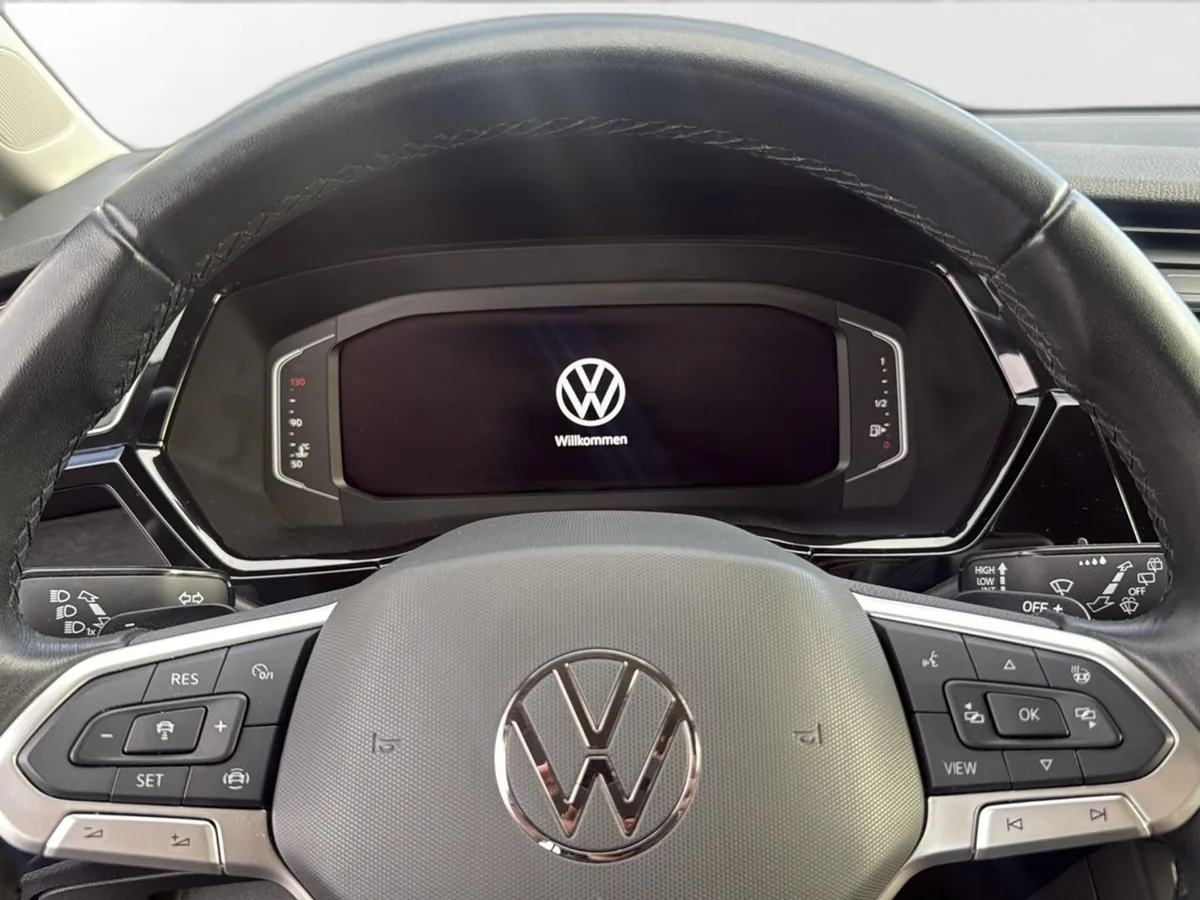 VW Touran – Foto 13