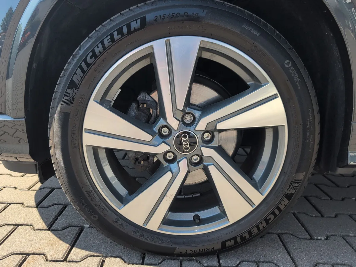 Audi Q2 – Foto 28