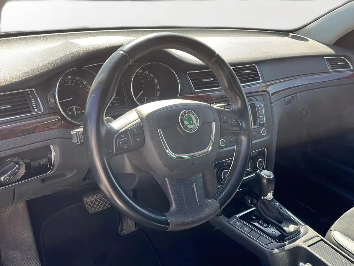 Škoda Superb – Foto 10