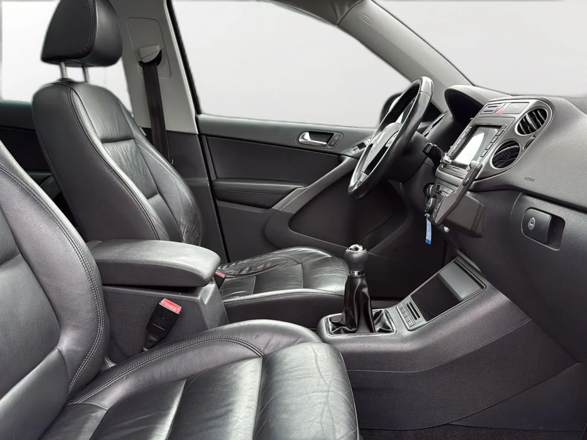 VW Tiguan – Foto 25