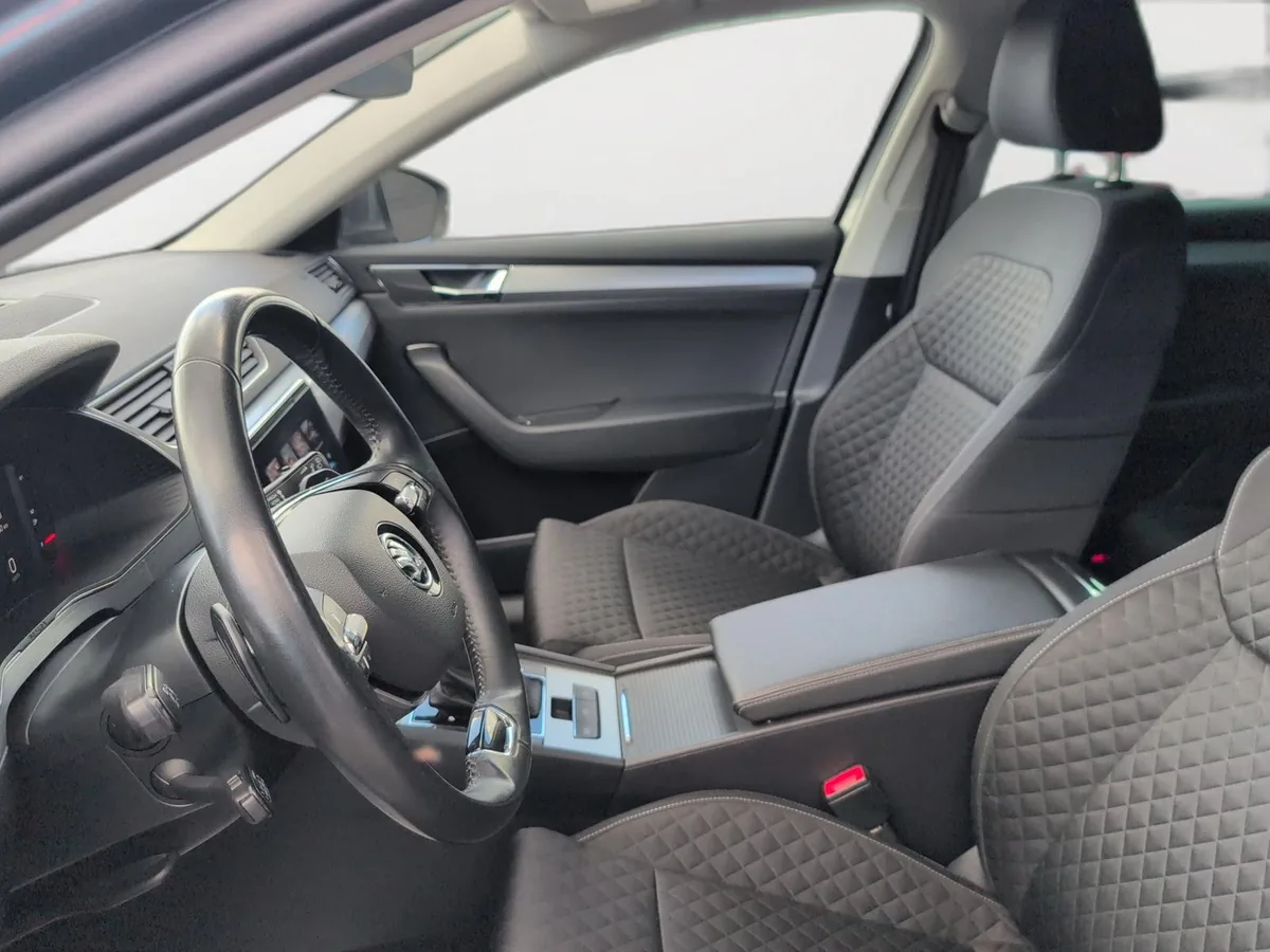 Škoda Superb – Foto 12