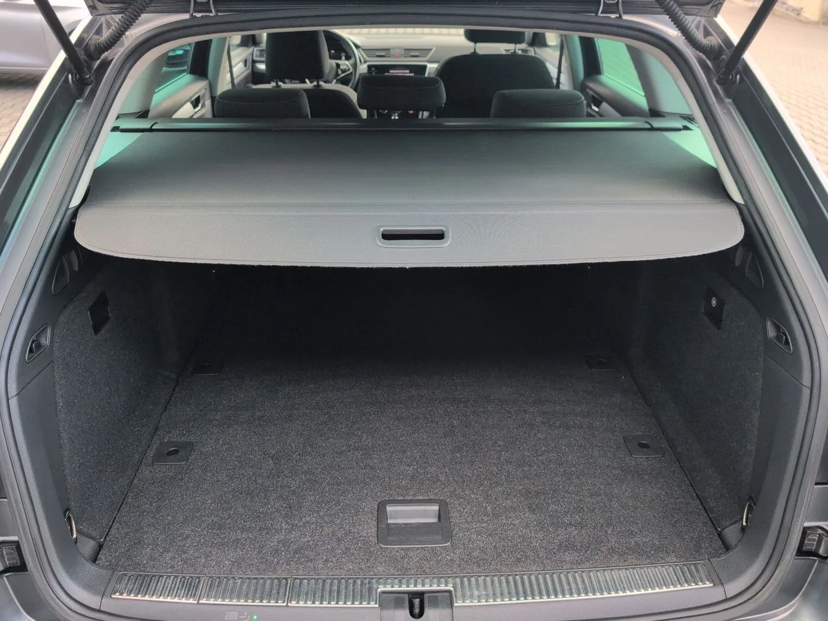 Škoda Superb – Foto 22