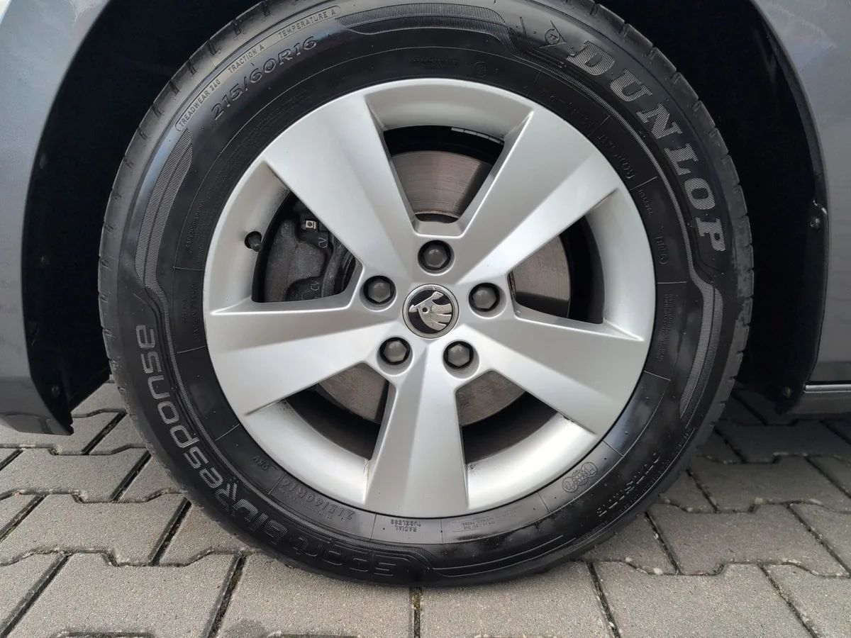 Škoda Superb – Foto 28