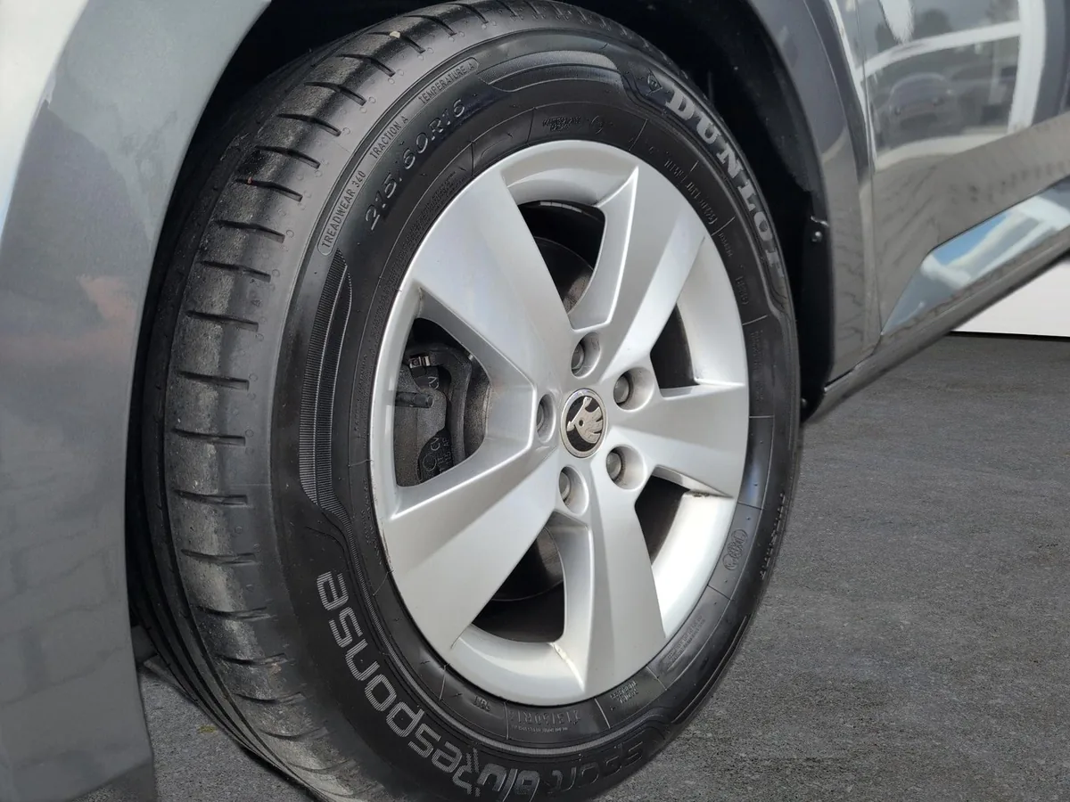 Škoda Superb – Foto 29