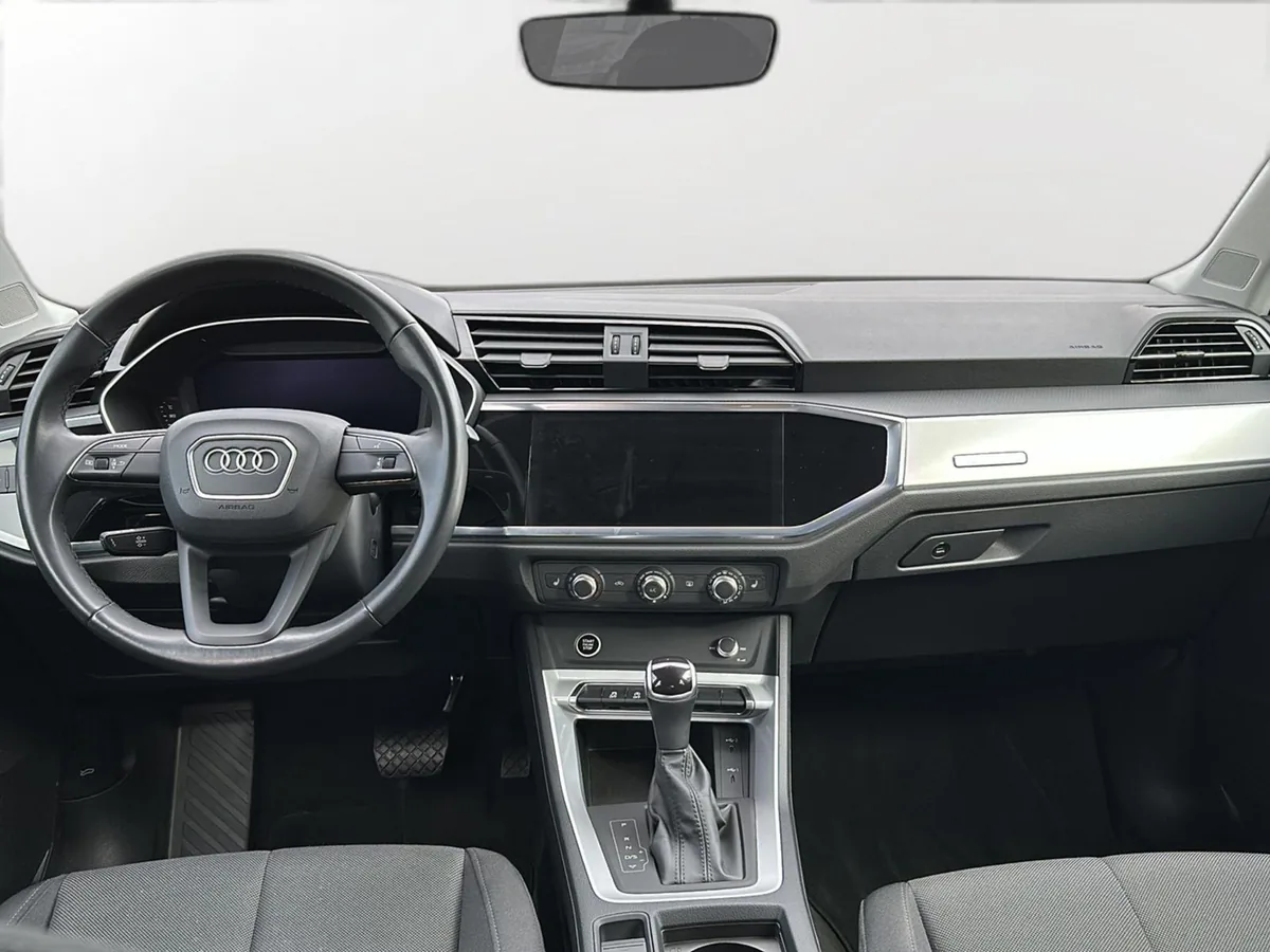 Audi Q3 – Foto 21