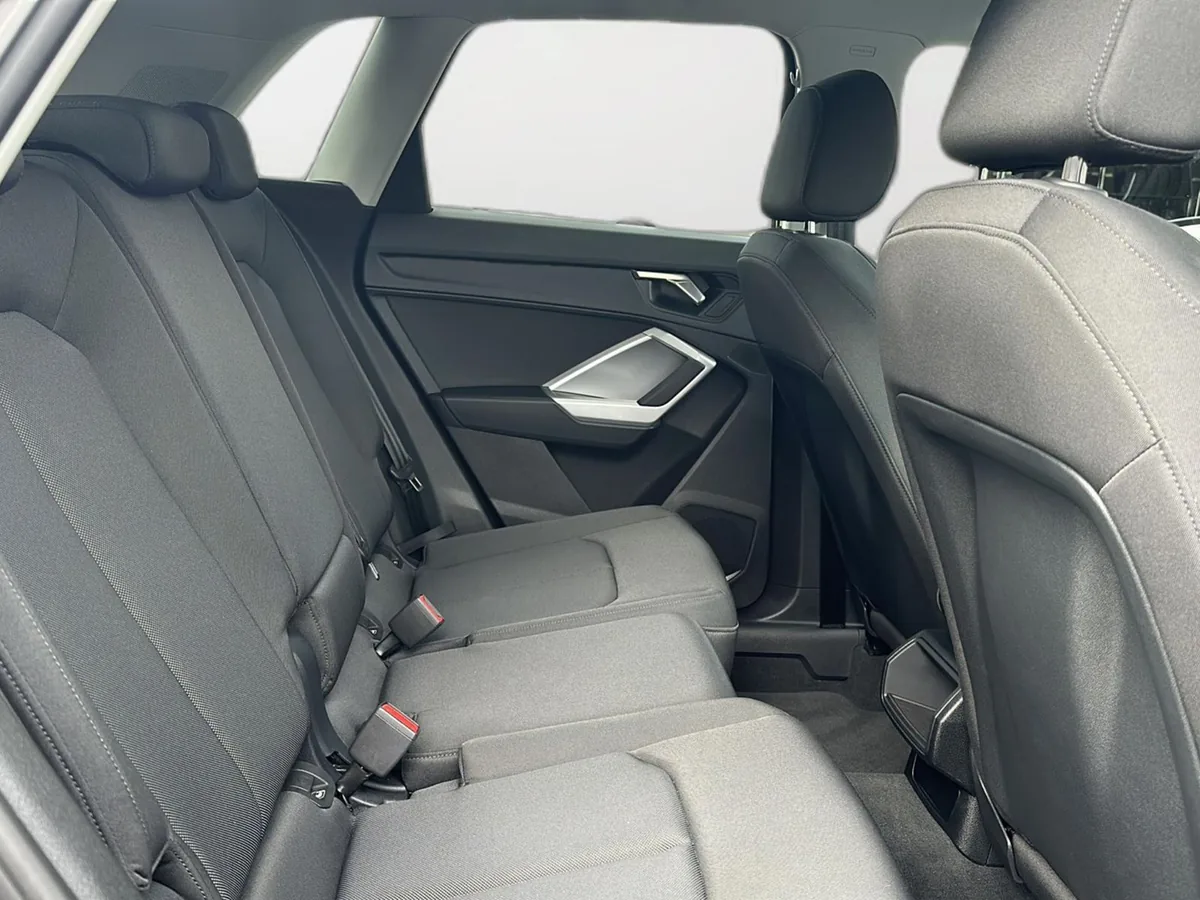 Audi Q3 – Foto 23