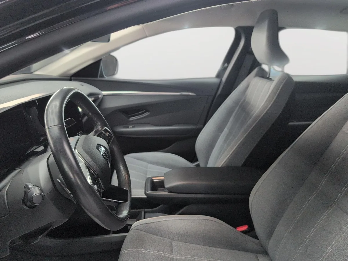 Renault Megane E-TECH – Foto 12
