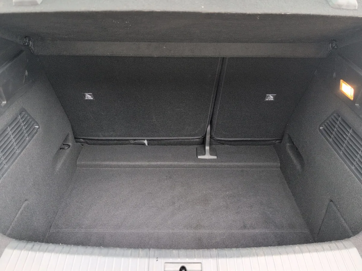 Renault Megane E-TECH – Foto 22