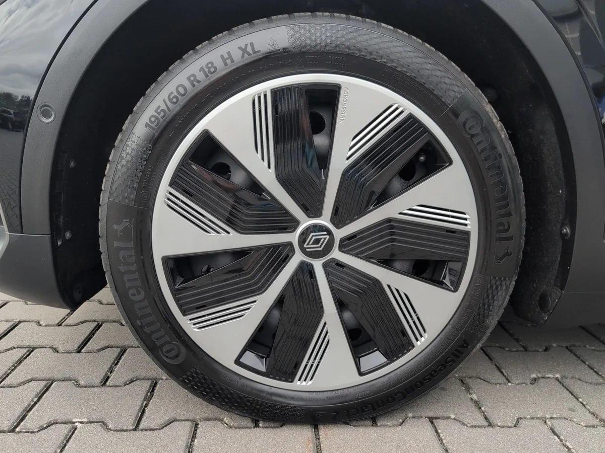 Renault Megane E-TECH – Foto 28