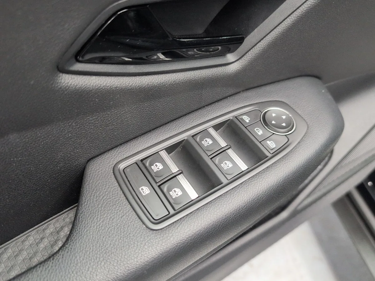 Renault Megane E-TECH – Foto 10
