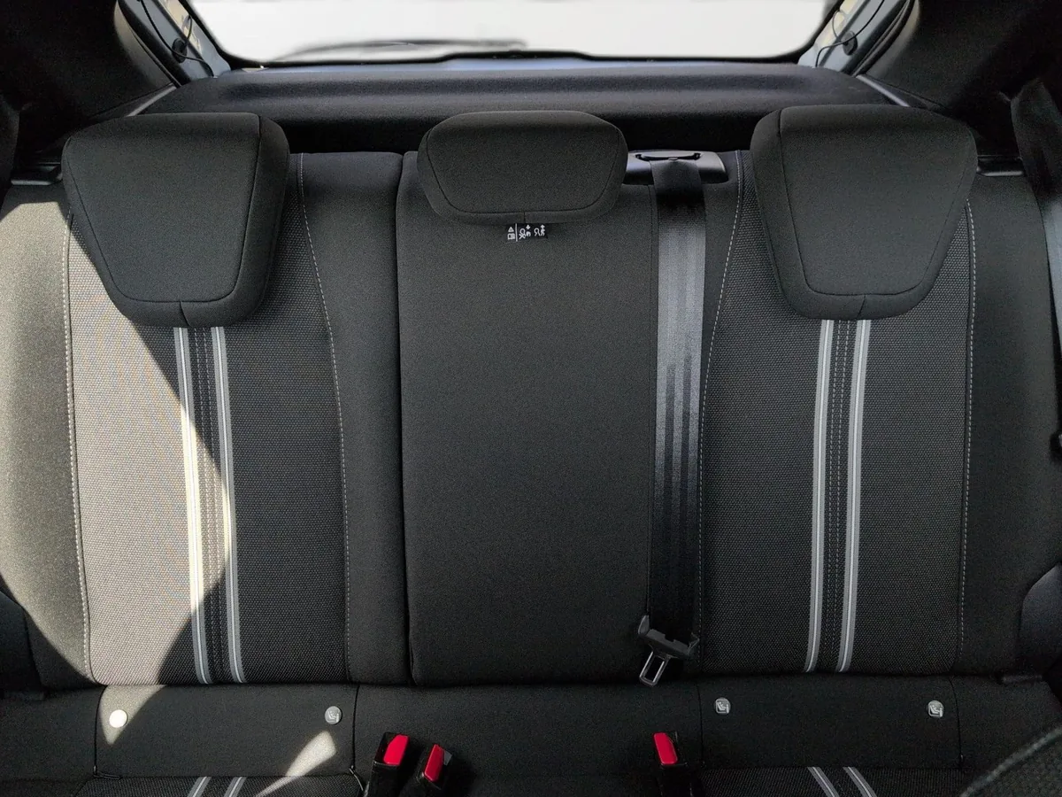 Opel Corsa – Foto 18