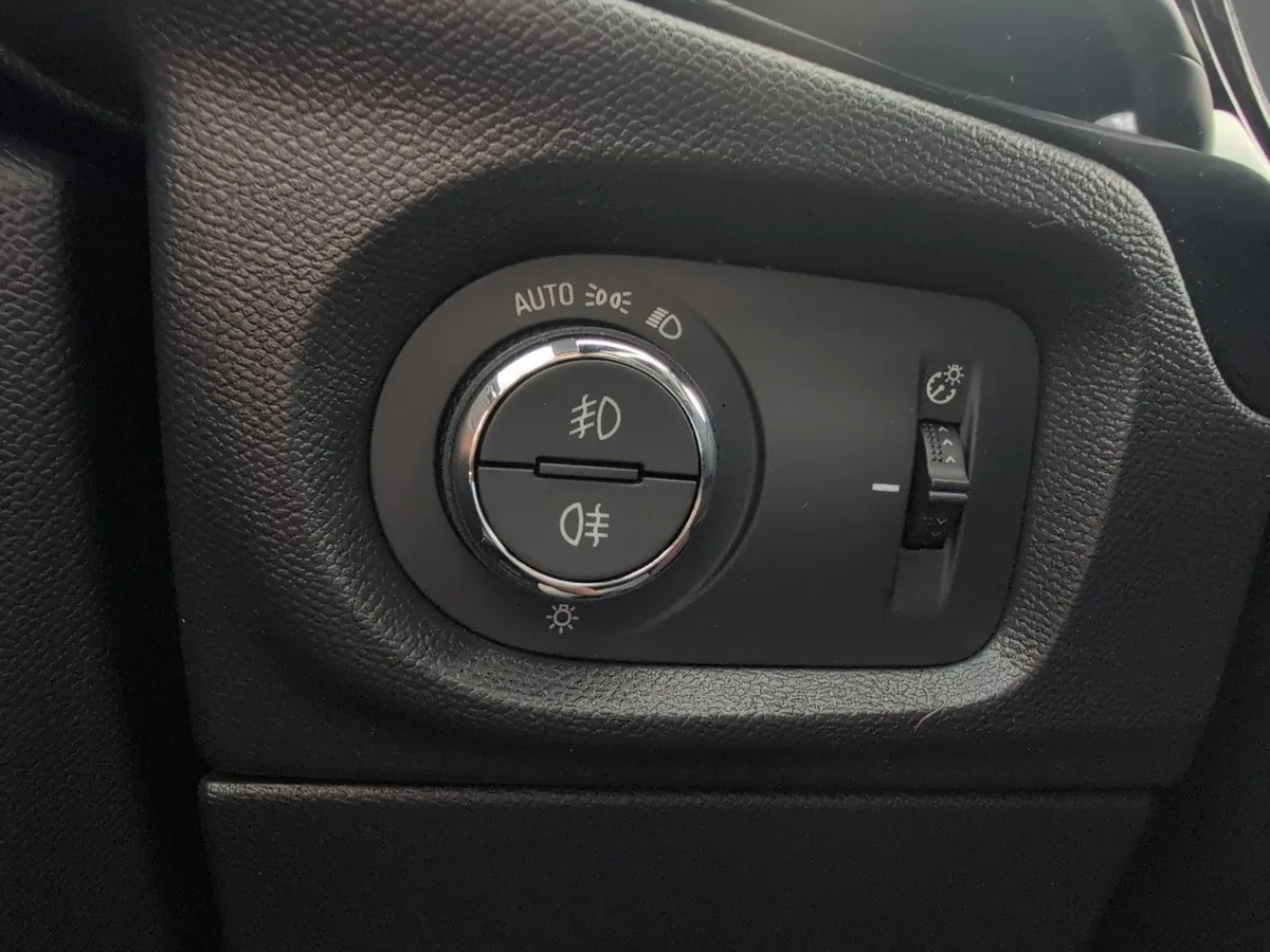 Opel Corsa – Foto 16