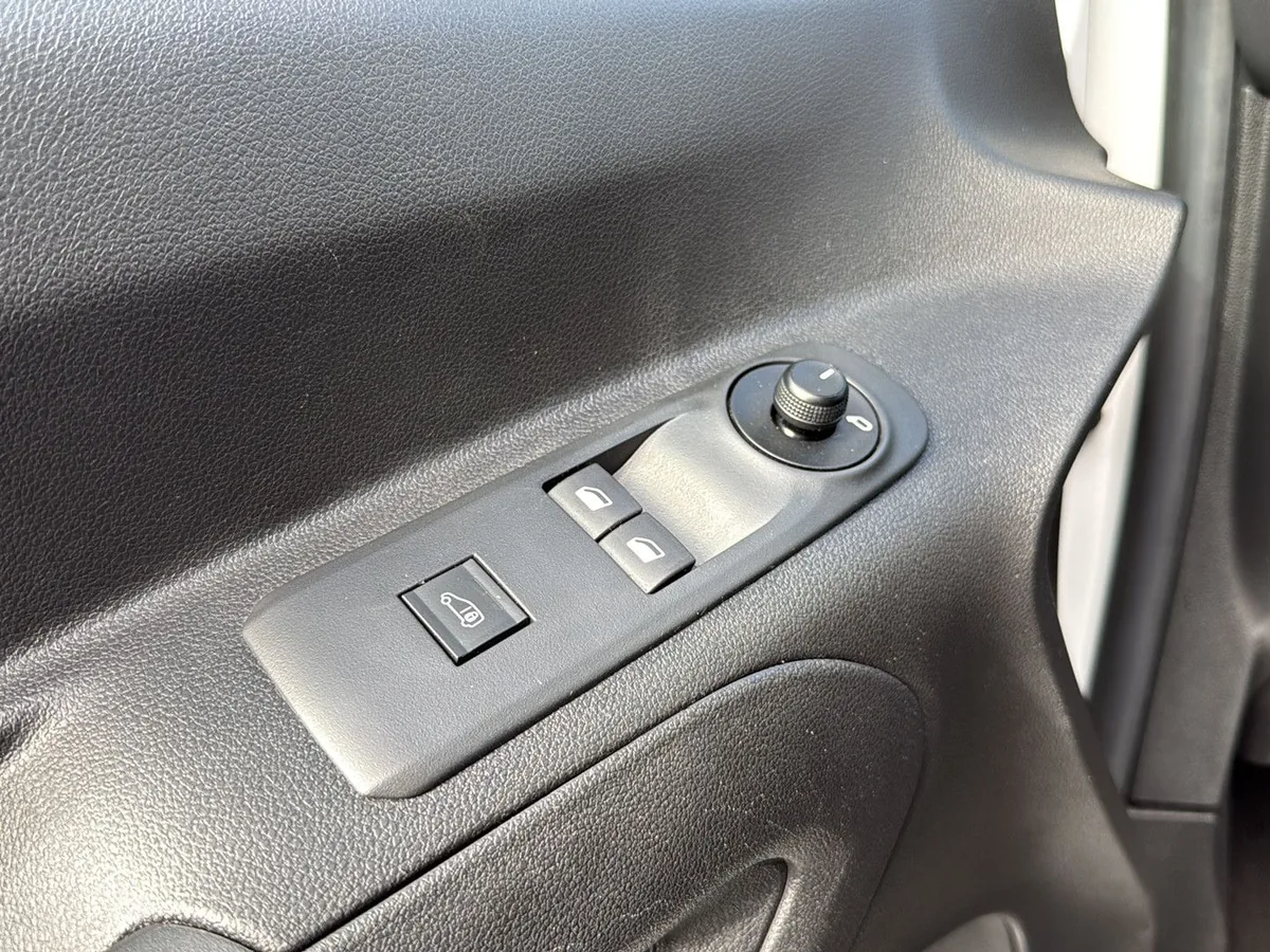 Citroën Berlingo – Foto 10