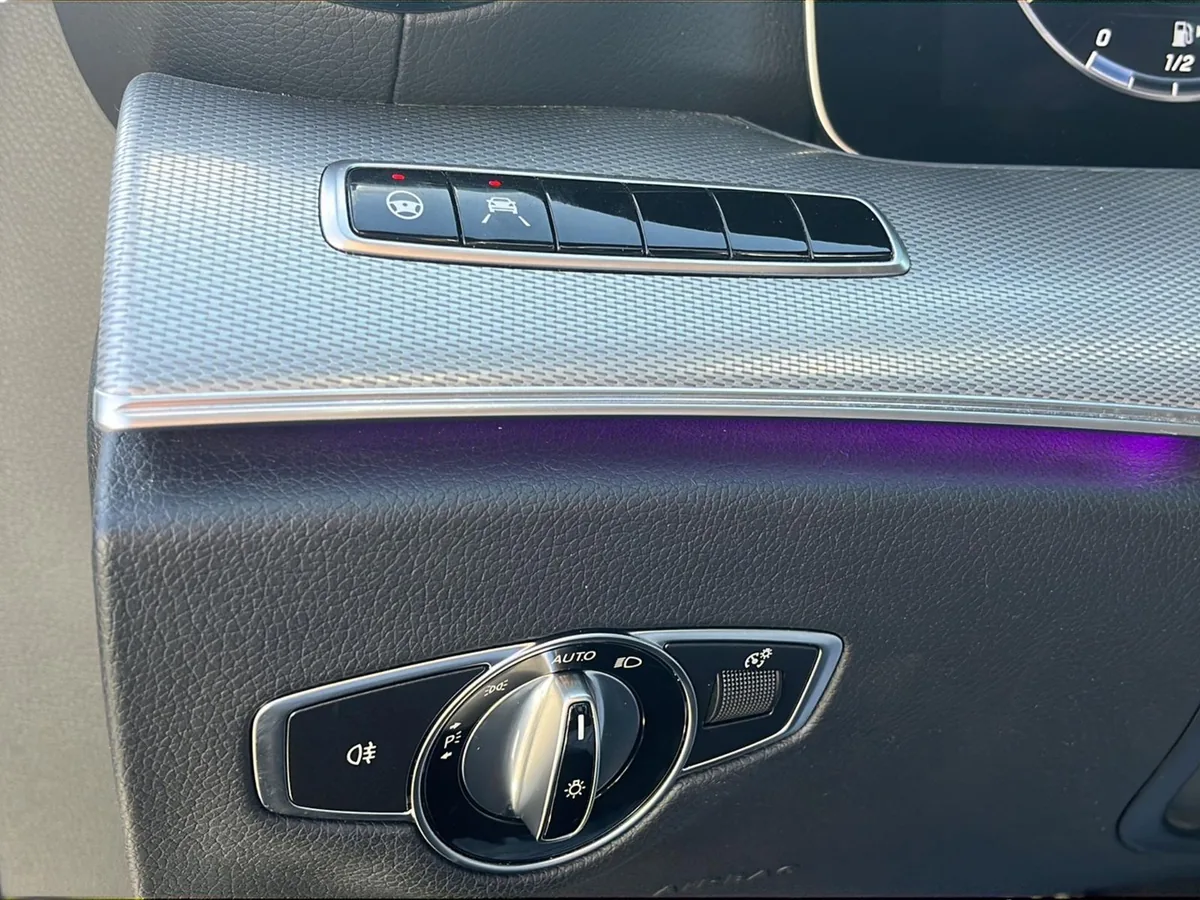Mercedes-Benz E 300 – Foto 16