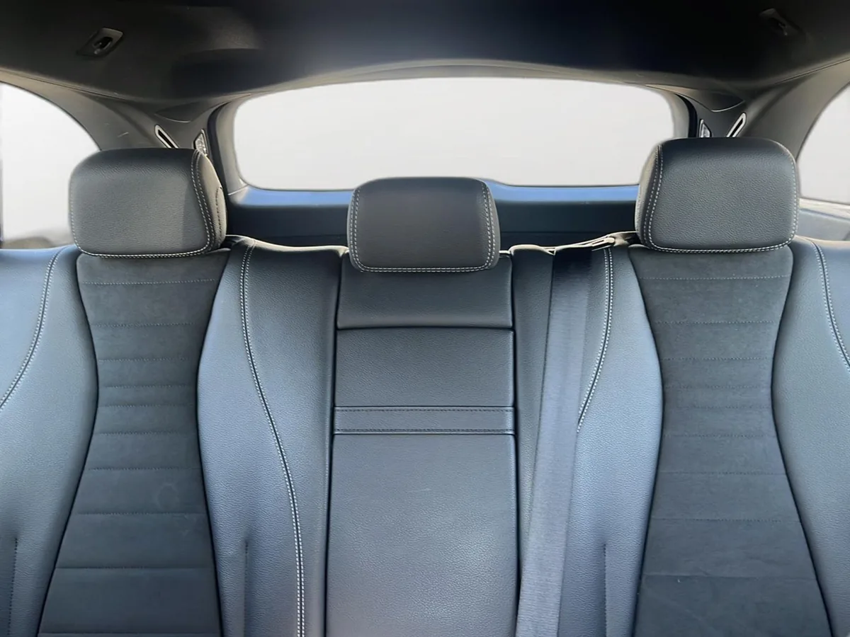 Mercedes-Benz E 300 – Foto 18
