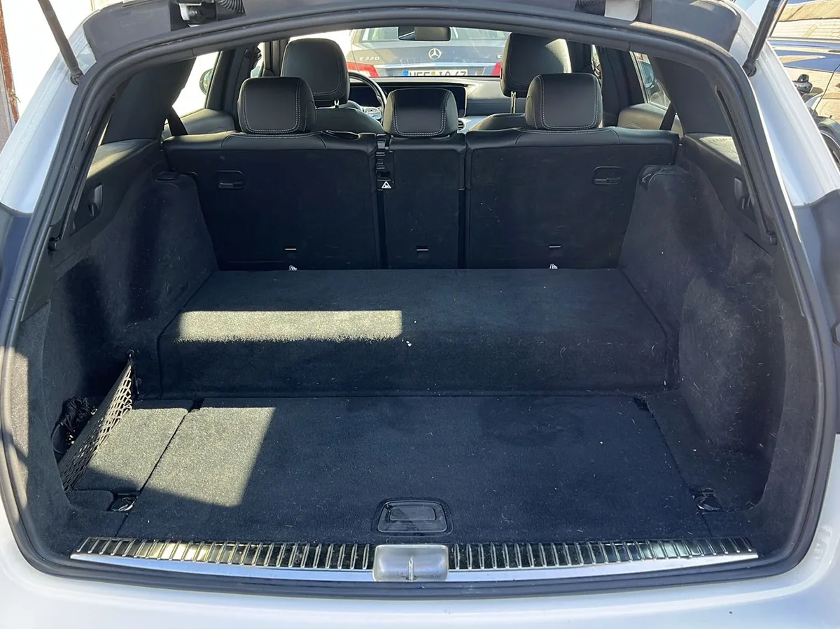 Mercedes-Benz E 300 – Foto 22