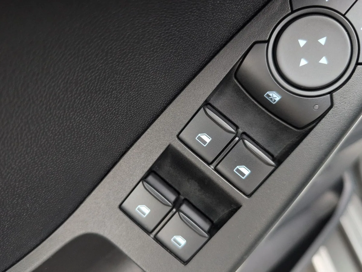 Ford Fiesta – Foto 10